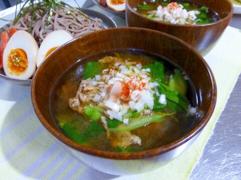 つるむらさきと牛肉のつけ汁（蕎麦）